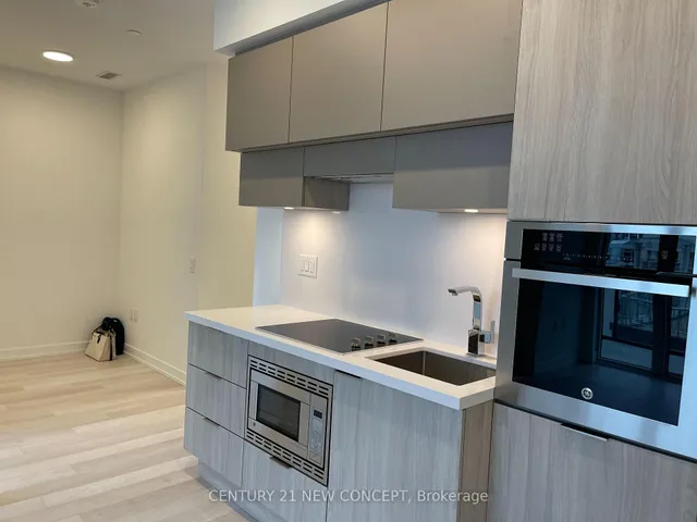 Additional image 6 of 39 roehampton Ave Unit 1204