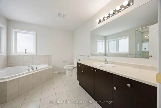 Additional image 18 of 165 Palacebeach Tr