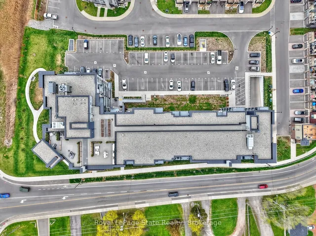 Additional image 28 of 600 North Service Rd Unit 204