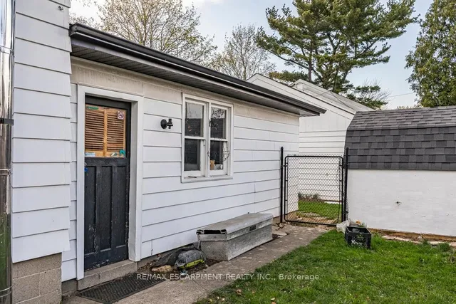 Additional image 41 of 14 Danbury St