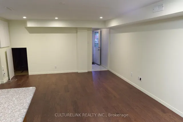 Additional image 21 of 23 Lowbank Crt