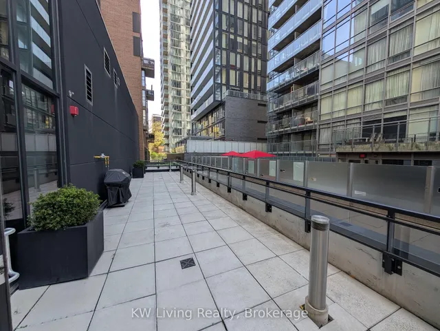 Additional image 16 of 17 Dundonald St Unit 1408