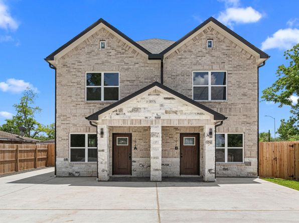 102 Schade Ln, Houston, TX 77037