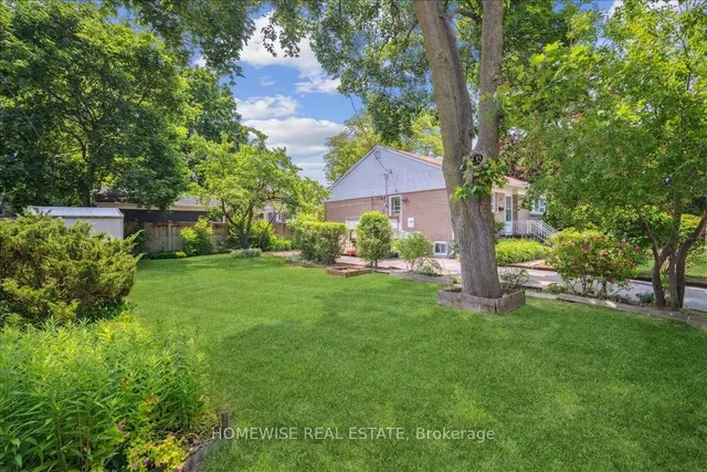 Additional image 40 of 2182 Courtland Dr