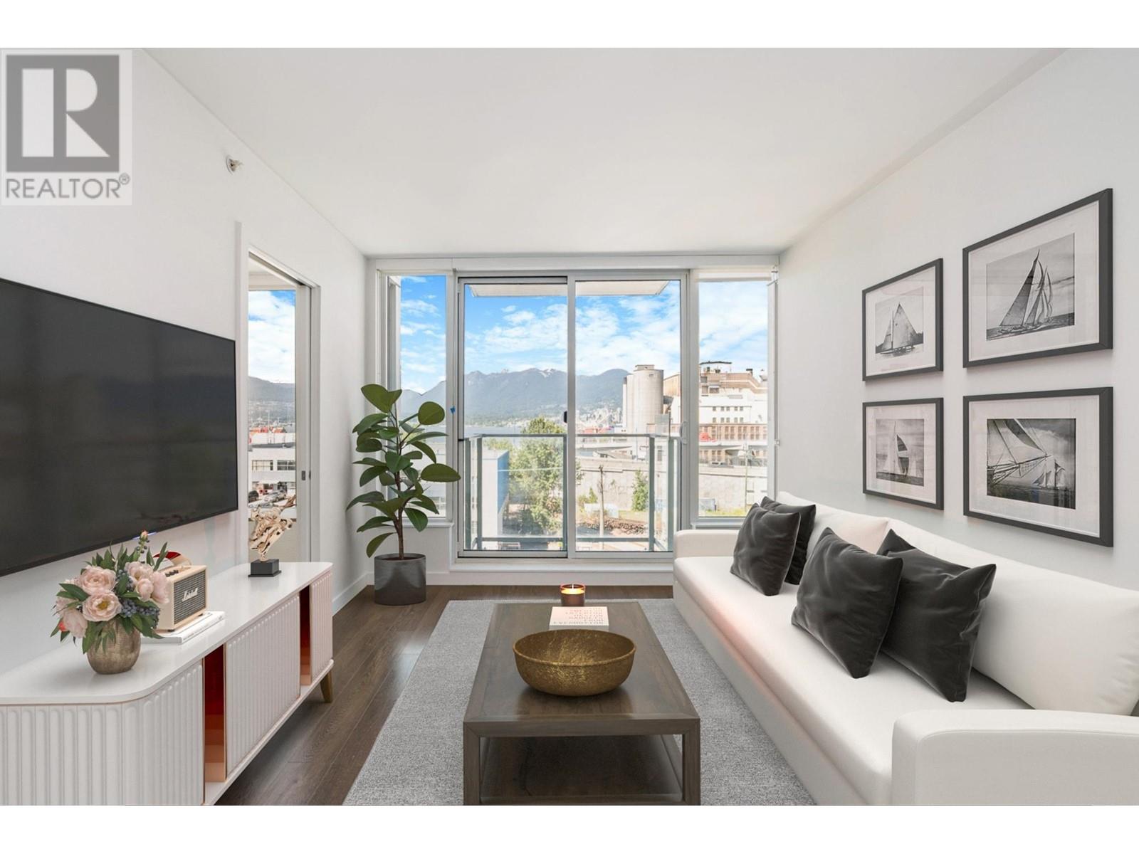 356 955 E HASTINGS STREET|Vancouver, British Columbia V6A0G8