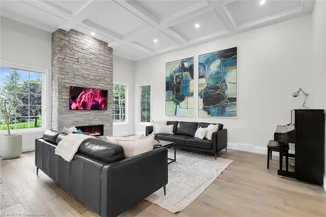 Additional image 31 of 108 Dirksen Crt