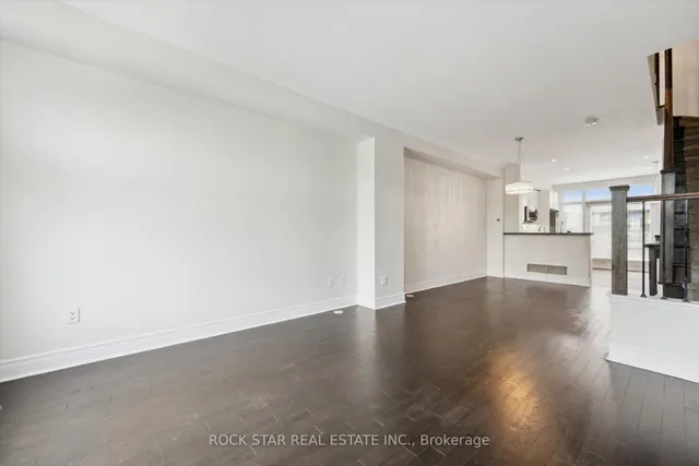 Additional image 9 of 819C Oxford St