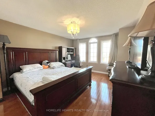 Additional image 12 of 516 Lumberton Cres