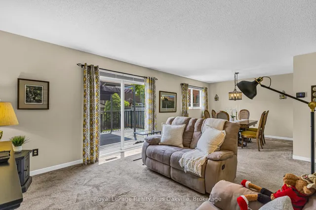 Additional image 10 of 64 Lamont Pl