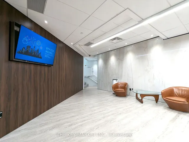 Additional image 33 of 1001 Bay St Unit 813