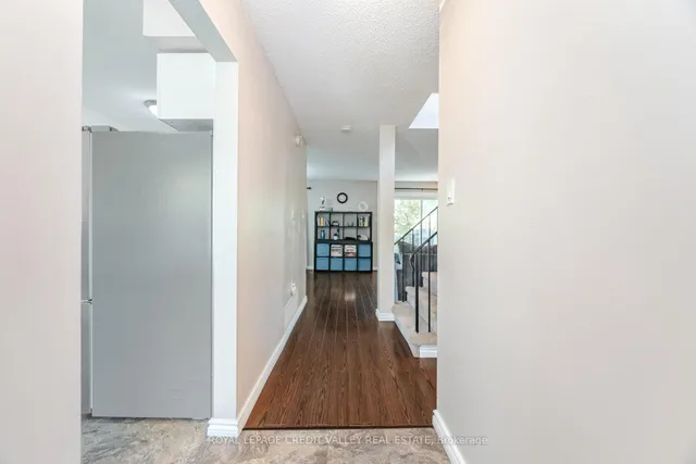 Additional image 6 of 76 Majestic Cres