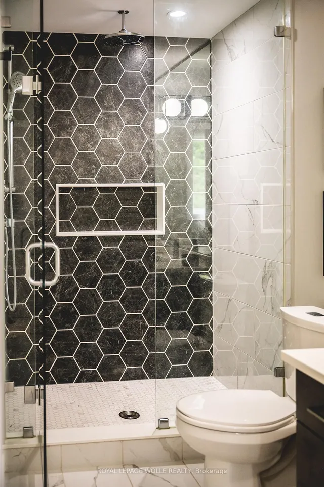 Additional image 26 of 946 Robert Ferrie Dr