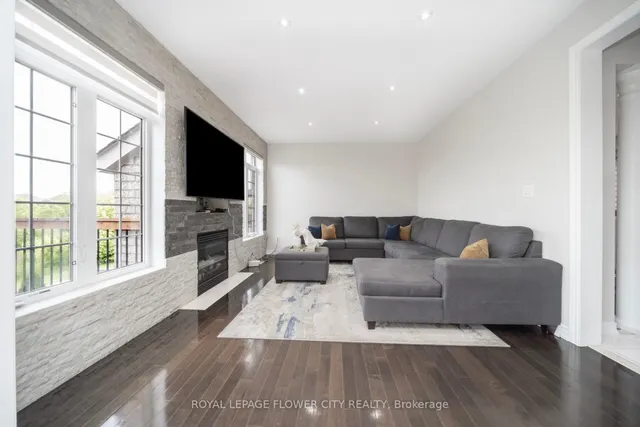 Additional image 14 of 21 Relton Circ