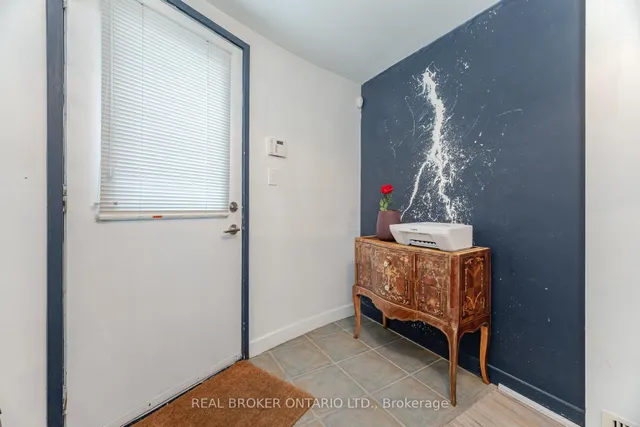 Additional image 37 of 476 King St