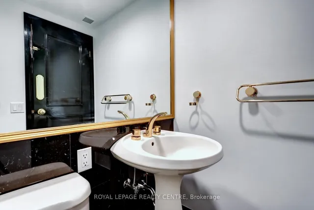 Additional image 26 of 480 Queens Quay W Unit 401W