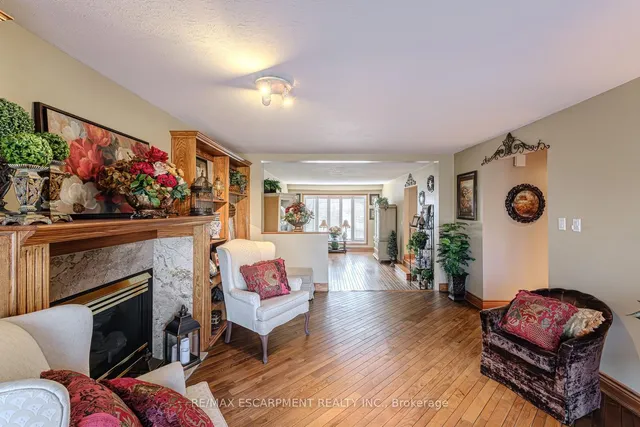 Additional image 13 of 136 Country Club Dr