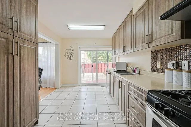Additional image 13 of 11 Caversham Dr