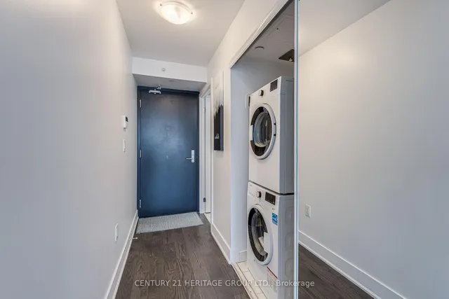 Additional image 18 of 955 BAY St Unit 2915