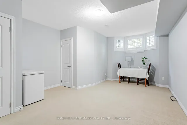 Additional image 35 of 523B Royal York Rd