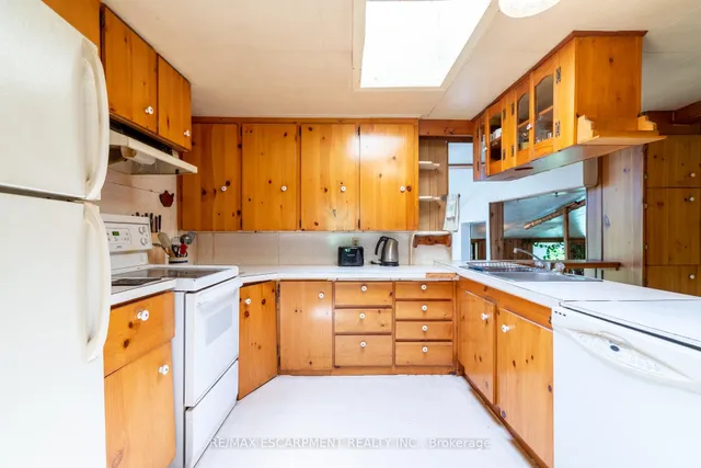 Additional image 16 of 530 10th Concession Rd