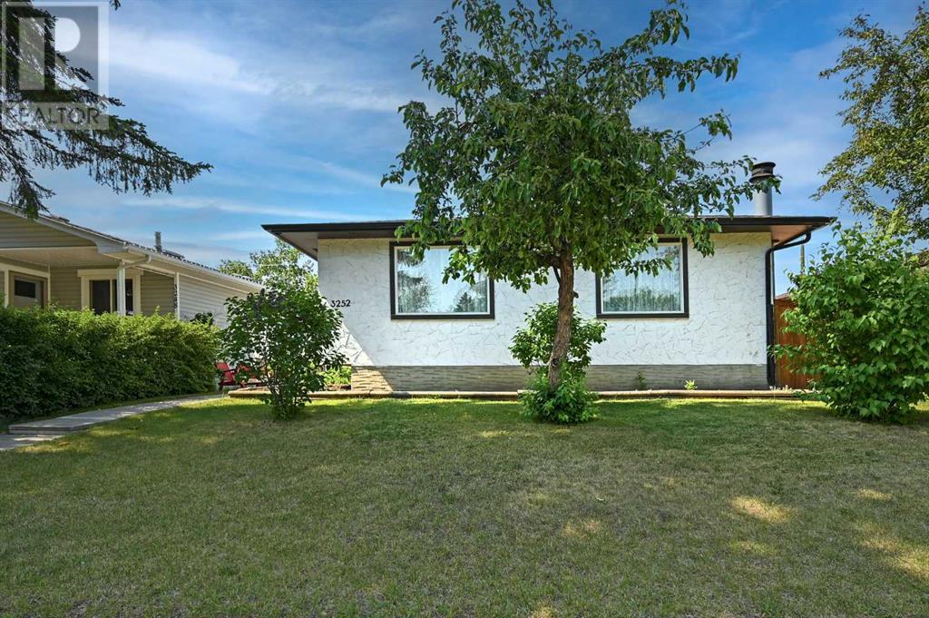 3252 Dover Ridge Drive SE|Calgary, Alberta T2B2A7
