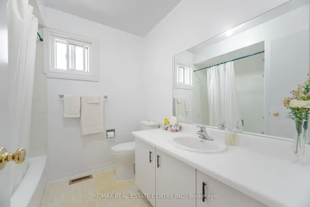 Additional image 39 of 5246 Palomar Cres