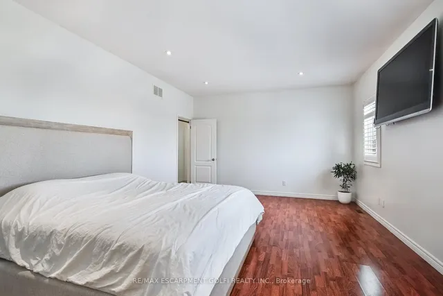 Additional image 17 of 1504 Upper Sherman Ave