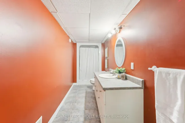 Additional image 34 of 35 Dayman Crt