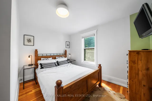 Additional image 22 of 105 South Oval