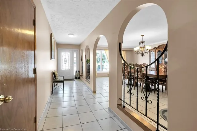 Additional image 5 of 11 Algonquin Crt