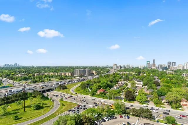 18 Kenaston Gdns Unit 1701