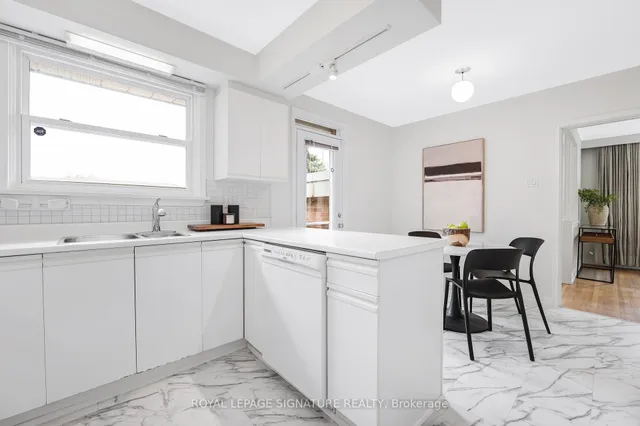 Additional image 11 of 27 Fenelon Dr