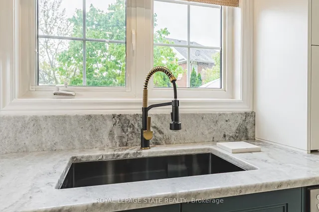 Additional image 13 of 95 Livingstone Dr