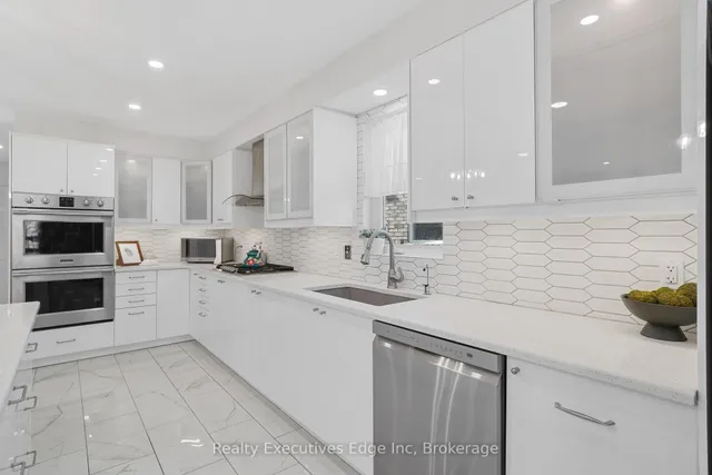 Additional image 12 of 524 Snowdrop Crt