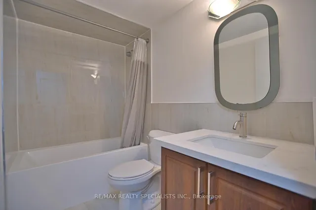 Additional image 18 of 8 Lisa St Unit 1901