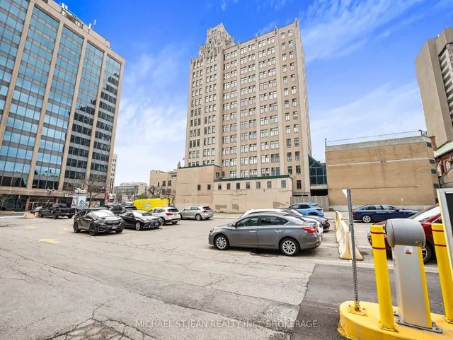 Additional image 29 of 36 James St Unit 703