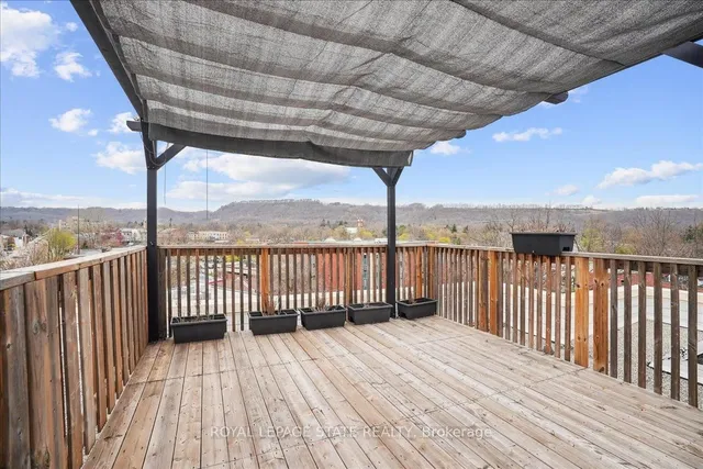 Additional image 38 of 50 Main St Unit 313