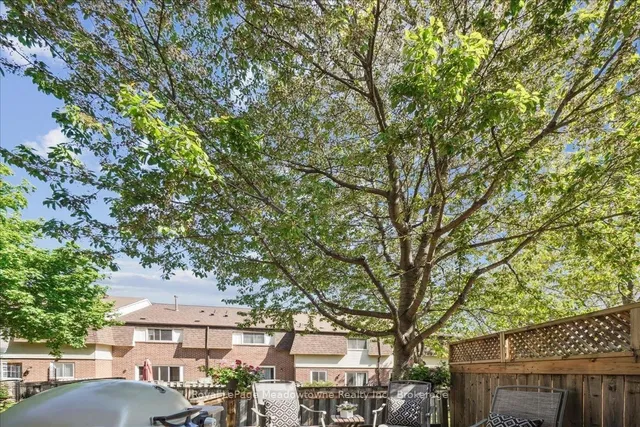 Additional image 47 of 30 Heslop Rd Unit 4