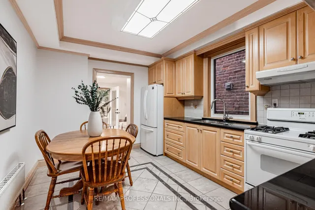 Additional image 6 of 999 Dufferin St