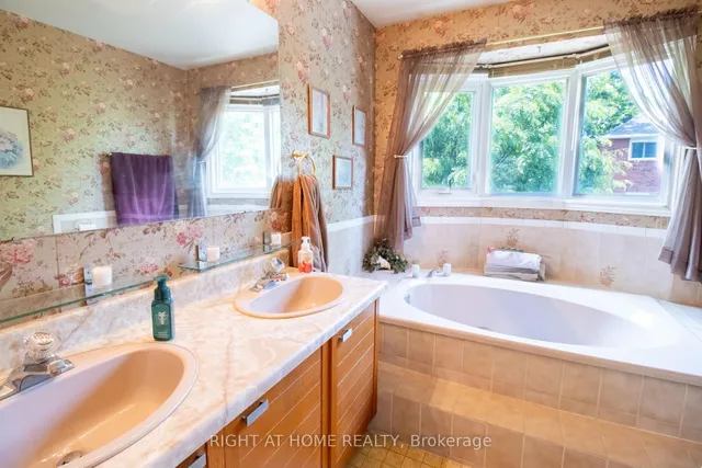 Additional image 33 of 2 Brydon Cres