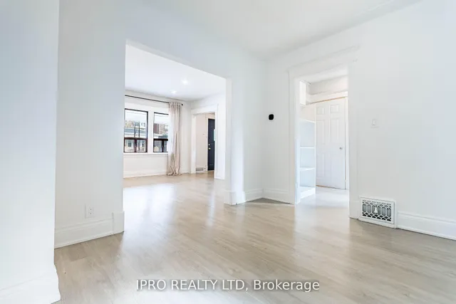 Additional image 10 of 35 Chestnut Ave