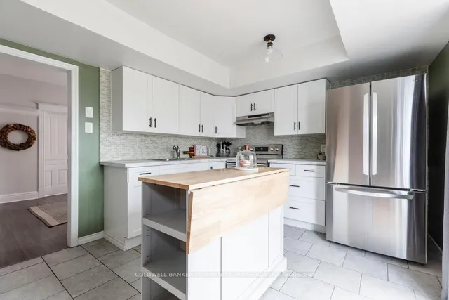 Additional image 18 of 208 Balmoral Ave