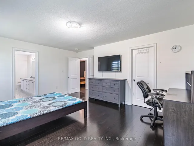 Additional image 21 of 4 Wainwright Dr