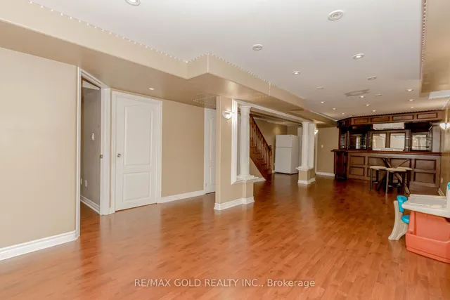 Additional image 30 of 87 Queen Mary Dr