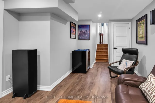 Additional image 41 of 400 Bloor St Unit 75