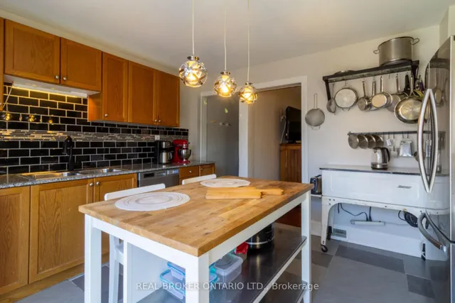 Additional image 14 of 165 Leinster Ave