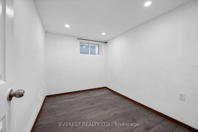 Additional image 33 of 41 JUNIPER Dr