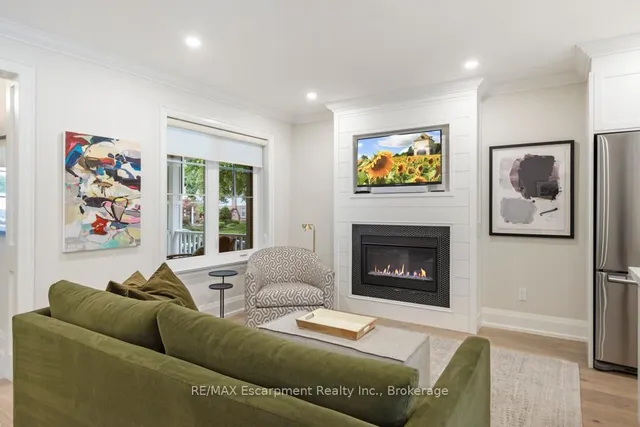 Additional image 45 of 2109 Wellington Ave