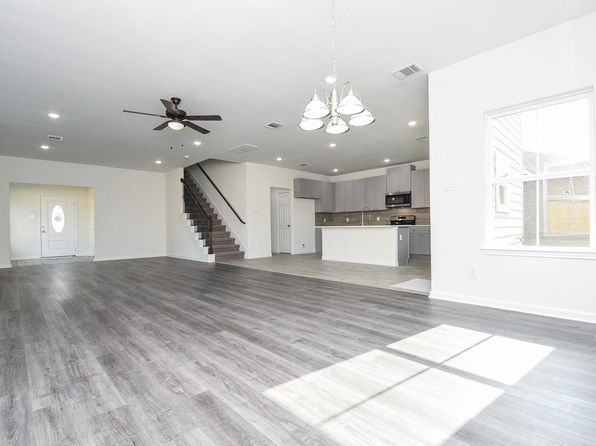 2807 Pine Estate Ln, Houston, TX 77014