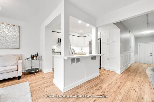 Additional image 16 of 385 The East Mall Unit 49